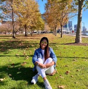 Meet your Posher, Manuela